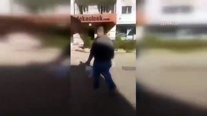 Depremzedelere gönderilen yardımları satarken yakalandı