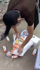 Ils achètent des produits français et les jettent… dans la rivière de leur village.