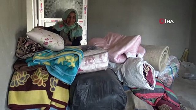 Evleri yanan yaşlı çift yeni evine kavuştu