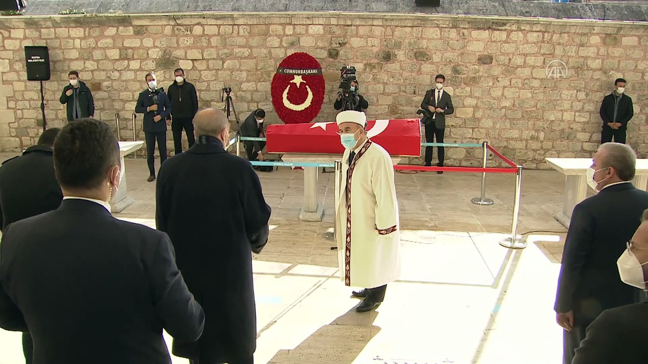 Erdoğan'dan Kuzu'ya veda: Burhan Hoca'yı çok kısa sürede kaybettik