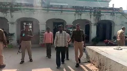 गोकशी करते हुए तीन व्यक्ति पकड़े गए