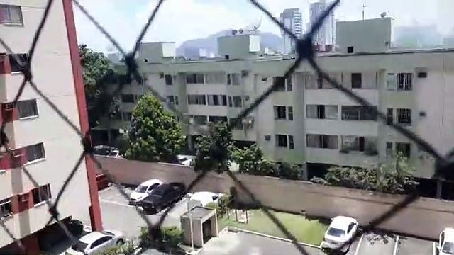 Incêndio atinge apartamento em Jardim Camburi, Vitória