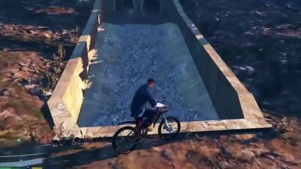 GTA 5 PC Gameplay #2 Explorando o mapa - Encontrei uma bike