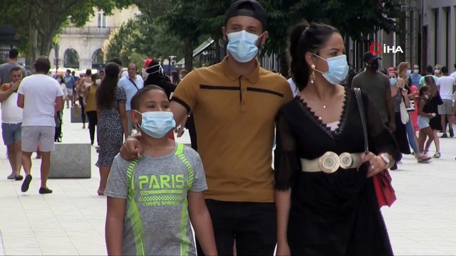 - Fransa’da günlük vaka sayısında yeni rekor- Son 24 saatte 52 bin 518 yeni vaka kayıtlara geçti