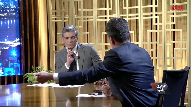 حلول أزمة تأخير رواتب الموظفين من الخبير الاقتصادي حسن الأسدي