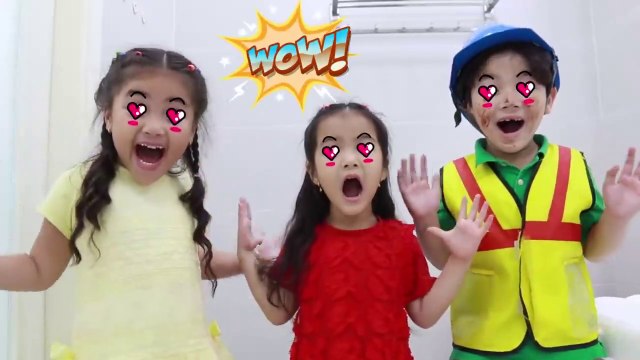 Annie Pretend Play Fixing Sink with Toy Tools - M&M Chocolate Candies Colors - Kids learn colors videos - Kids funny videos