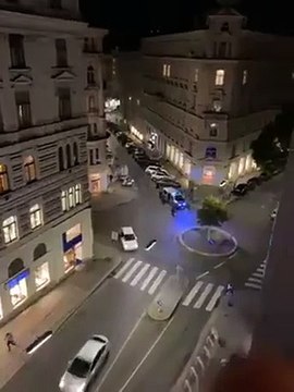 Imágenes sensibles: ataque en las calles aledañas a una sinagoga en Viena