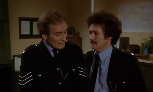 THE BOYS IN BLUE (1982) Part 2/2 Bobby Ball ~ Tommy Cannon ~ Suzanne Danielle ~ Jon Pertwee ~ Eric Sykes