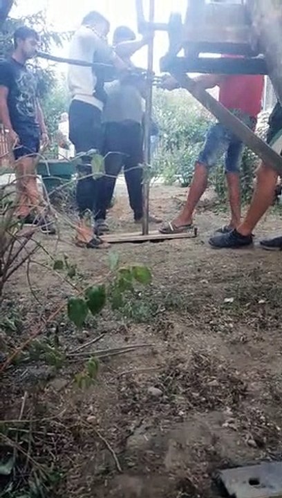 Foraje puturi apa pret mic