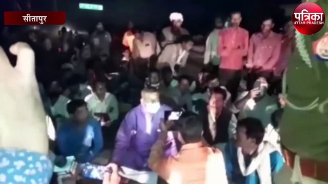 धान क्रय केंद्रों पर धांधली को लेकर बीजेपी विधायक धरने पर बैठे