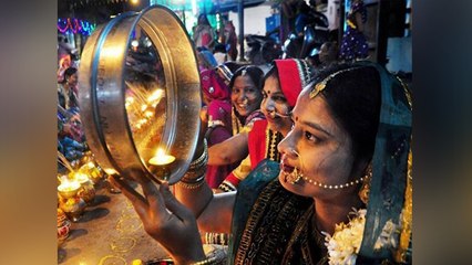 Karwa Chauth 2020: पूजा के समय सुहागिनें इन बातों का जरूर रखें ध्यान, मिलेगा पूरा फल | Boldsky