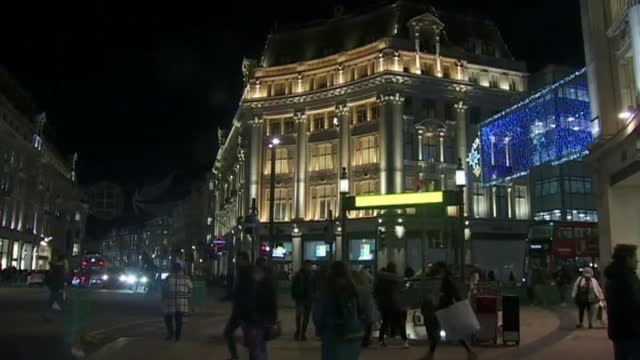 Homenaje navideño a los héroes de la pandemia en Londres
