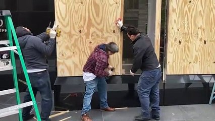 ABD'de seçim alarmı! Mağazalar yağmaya karşı önlem aldı