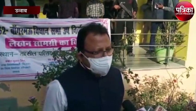 मतदान केंद्रों पर खराब ईवीएम मशीनों को तत्काल बदला गया - डीएम