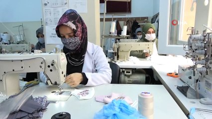 Pandemi sürecinde maske üretimi kursiyerlere gelir kaynağı oldu