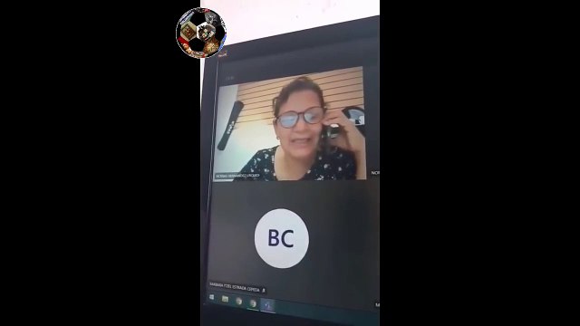 ¡Son unos burros! : escrachan a una maestra que dejó abierto el zoom e insultó a sus propios alumnos