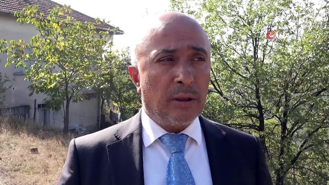 - Yıkım kararı beklenen mahallede çatlak binalar korku saçıyor- Mahalle Muhtarı Davut Çayır: 'Mahallemizde ki binaların tamamı yorgun ve eski'
