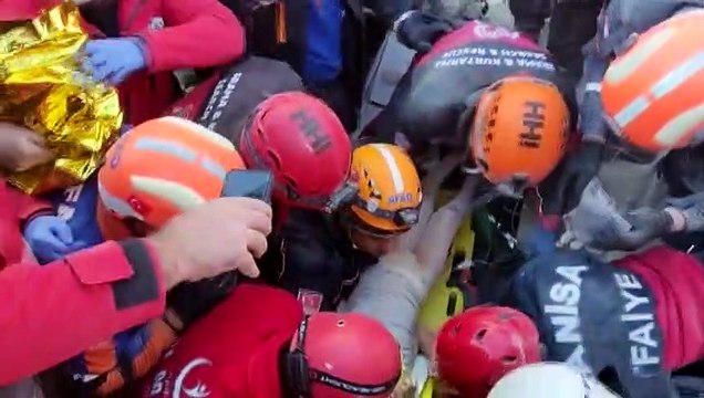 Измир: четыре дня под завалами