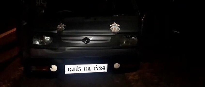 बैल से टकराई वेन, हादसा टला