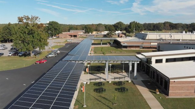 Arkansas School Raises Teachers’ Salaries With Solar Savings
