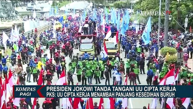 Presiden Jokowi Resmi Tandatangani UU Cipta Kerja, PKS: UU Ini Menambah Panjang Kesedihan Buruh