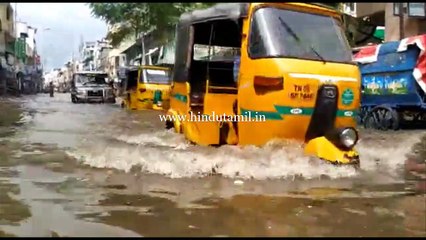 சென்னை ராயப்பேடை ஐஸ் அவுஸ் பகுதி டாக்டர் பெசன்ட் சாலை மழை நீரால் மூழ்கியதால்  போக்குவரத்துக்கு தடை!