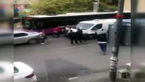 Kadıköy'de sopalı yol verme kavgası kamerada