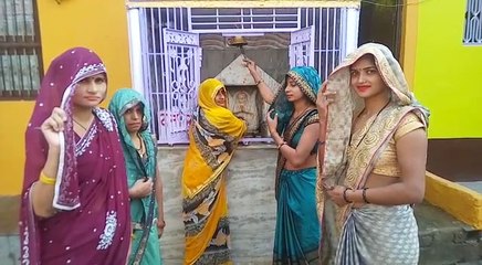 Karwa Chauth: यूपी के इस गांव में सुहागिनें नहीं रखतीं करवा चौथ का व्रत, जानिए क्यों