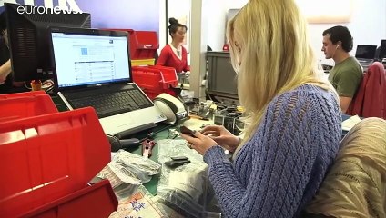 كيف تحقق بعض الشركات الأوروبية عوائد تجارية بسبب تحديد  العمر الافتراضي للمنتجات؟