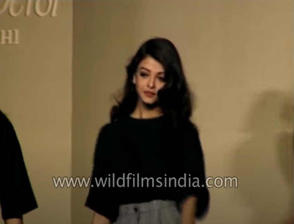 Aishwarya Rai, Namrata Shirodkar and Pooja Batra at Pierre Cardin fashion show