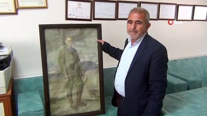 Muhtarlıktaki Bu Tabloya Nesillerdir Gözü Gibi Bakıyorlar