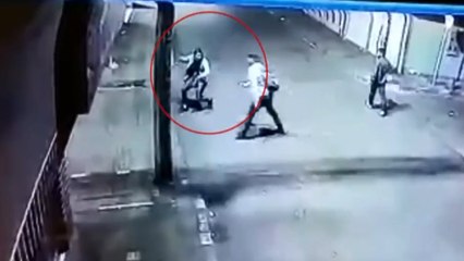 Mujer fue atacada a botellazos cuando llegaba a su casa en Engativá