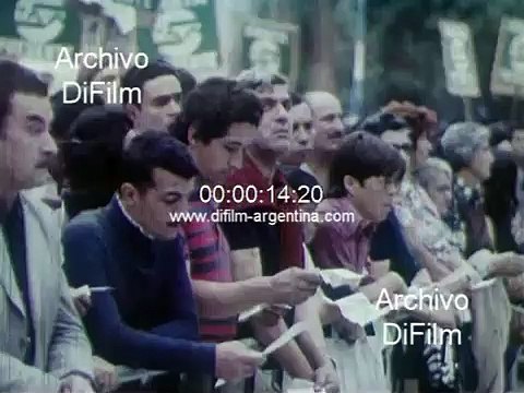 Maria Estela Martinez de Peron en homenaje a Evita en Buenos Aires 1974