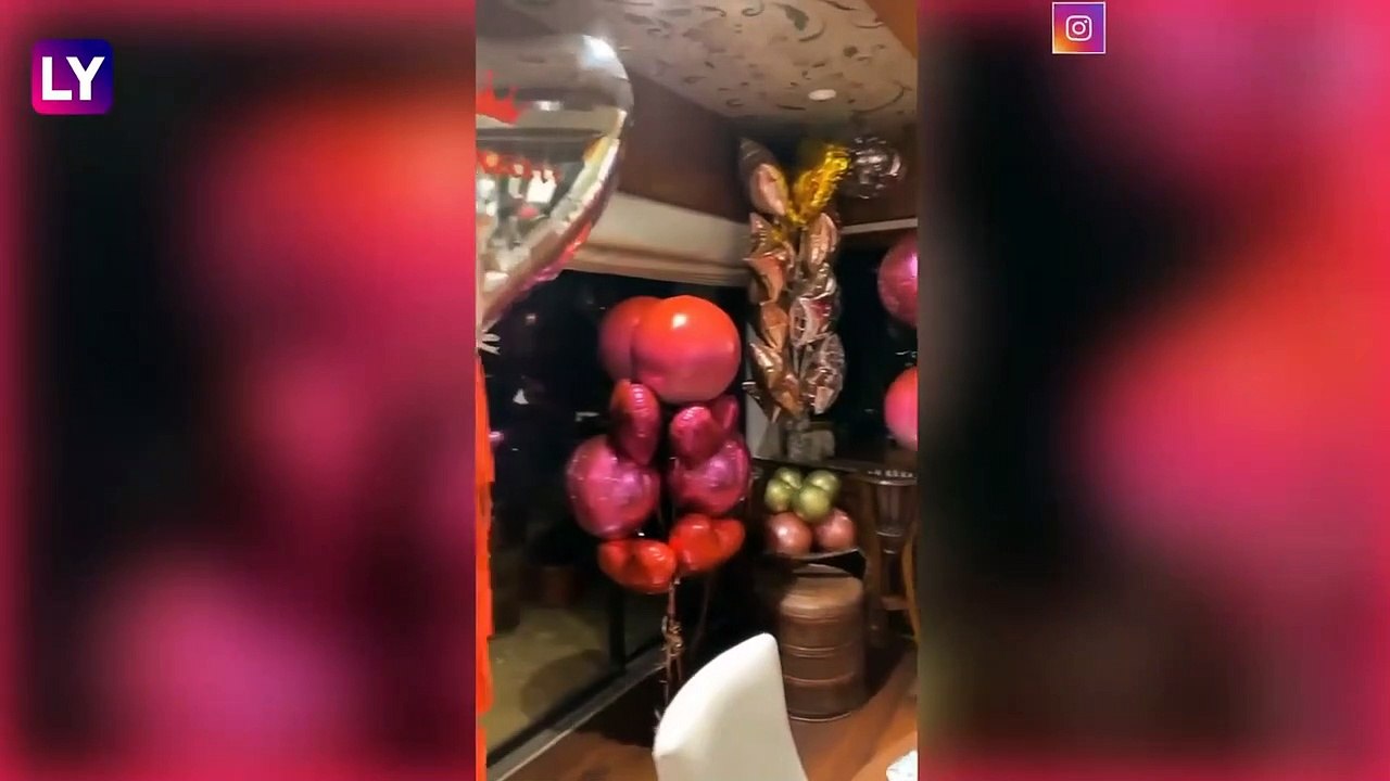 Sonam Kapoor Birthday: सोनम कपूर ने मध्यरात्री असा साजरा केला तिचा वाढदिवस; पाहा फोटो