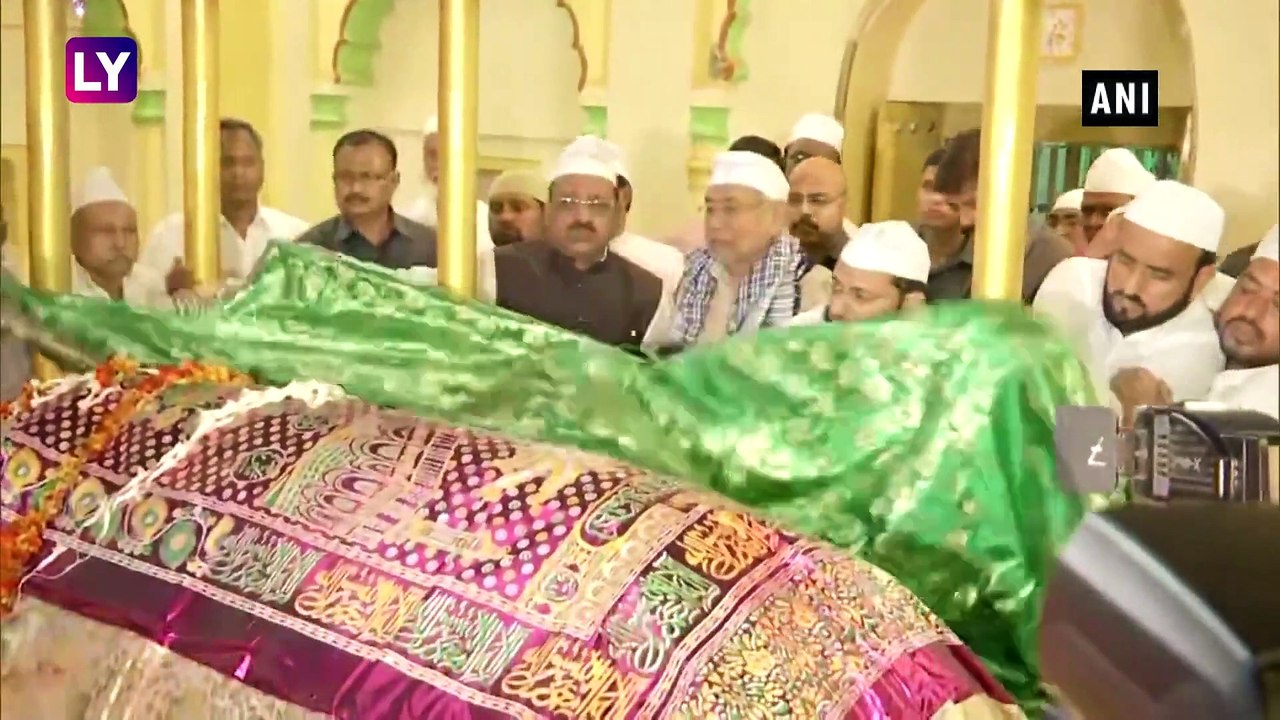 CM Nitish Kumar Offers Prayers At Phulwari Sharif Dargah On The Occasion Of Milad-Un-Nabi