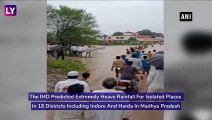 Locals In Indore Brave Overflowing River To Pull Out Stranded Flood Victims