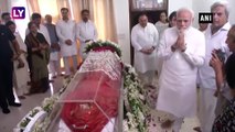 Sushma Swaraj Dies: PM Modi Breaks Down As He Pays Last Respects, Sonia & Rahul Gandhi, Manmohan Singh, Venkaiah Naidu & Others Also Pay Tribute To The Veteran BJP Leader