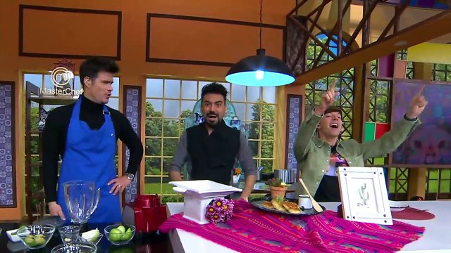 Aprende a cocinar unas ricas Tortitas de papa y chicharrón con salsa de aguacate. | Venga La Alegría