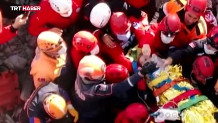 UMKE personelleri enkaz altındaki canlara nefes oldu