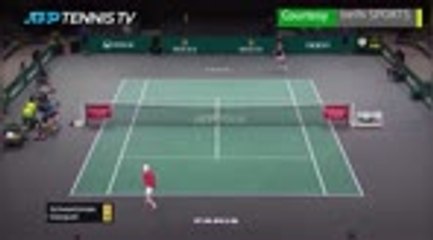 Schwartzman moves closer to Finals berth