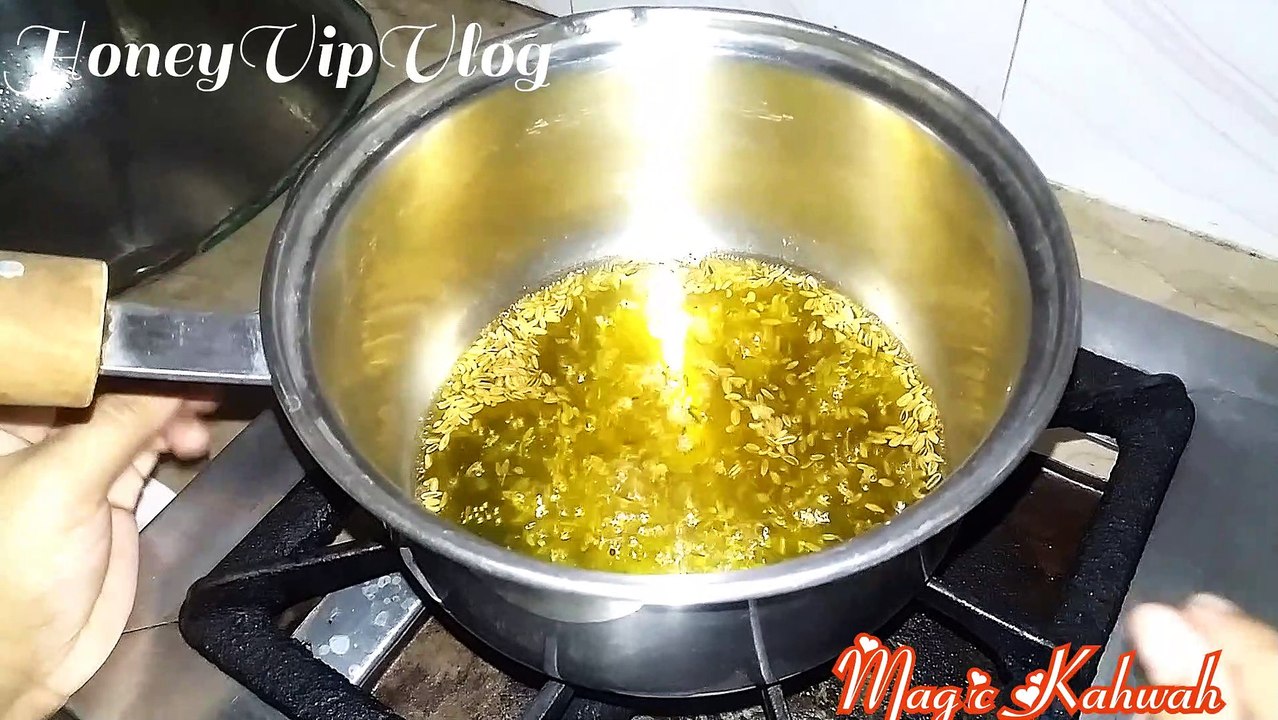 | The Magic | | Cure For Stomach | | Ache And Constipation | | In Young Children | | Hindi Urdu چھوٹے بچوں میں پیٹ میں درد اور قبض کا جادوئی علاج |