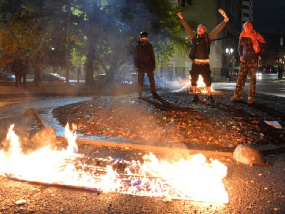 Trump-Anhänger fordern Stopp der Stimmauszählung - und das Gegenteil