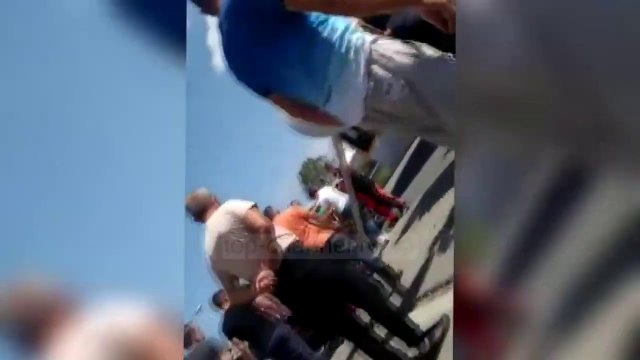 Aksident në Kashar, përplasen dy makina/ Ambulanca transporton një të lënduar