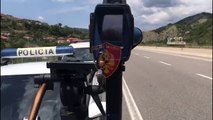 Report TV -Me shpejtësi 'skëterrë', ndëshkohet shoferi i mjetit luksoz që lëvizte me 239 km/h