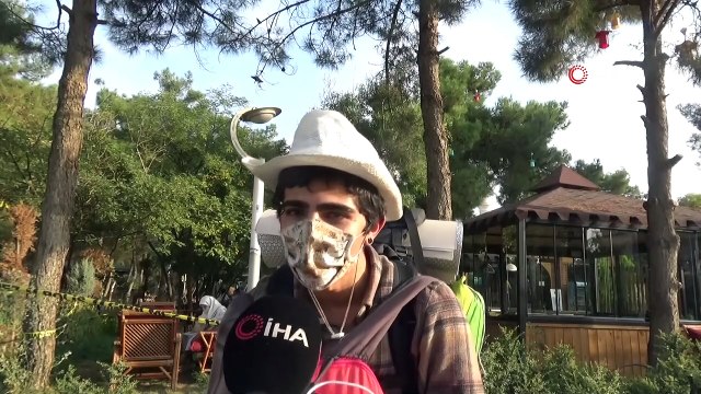 18 Yaşındaki Genç, 1 Yılda Otostop Çekerek 50’den Fazla Şehir Gezdi