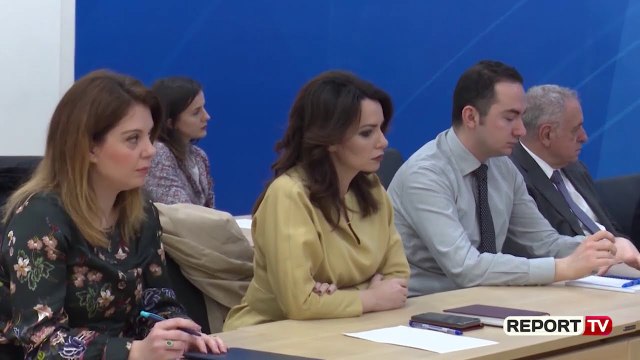 'Test' droge, alkooli e bixhozi! Kriteret që kandidatët demokratët duhet të plotësojnë në formular