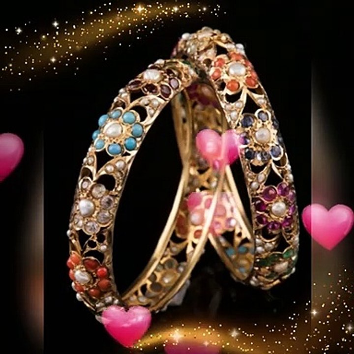Gold bangles design