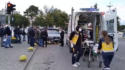 Edremit’te yaya geçidinde anne kıza araç çarptı