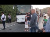 Ora News - Shqiptarët mbeten sërish të bllokuar në Kapshticë, rradha mbi 2 km