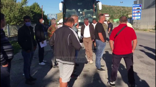 “Mos udhëtoni drejt Kapshticës”/ Thirrje për ata që janë nisur drejt Greqisë, sot u plotësua kuota